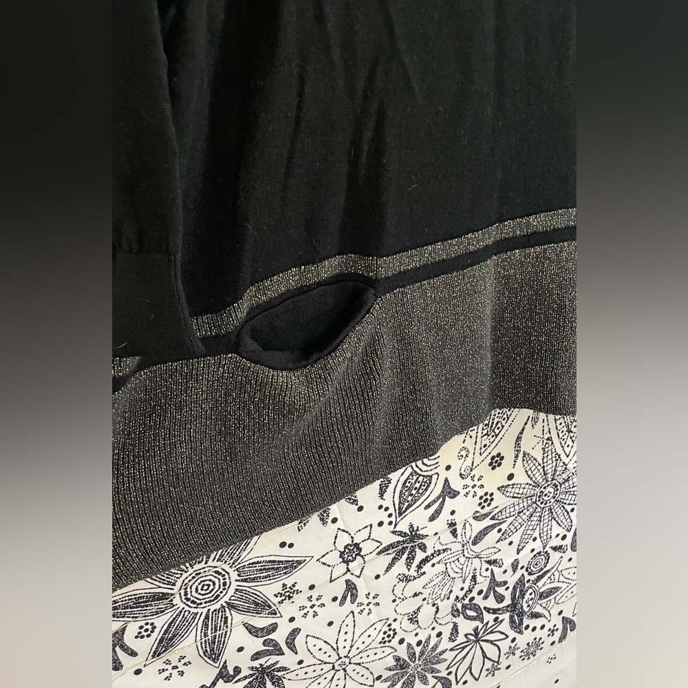 Plus size sweater black with gold stitch detailing around bottom - Picture 5 of 10